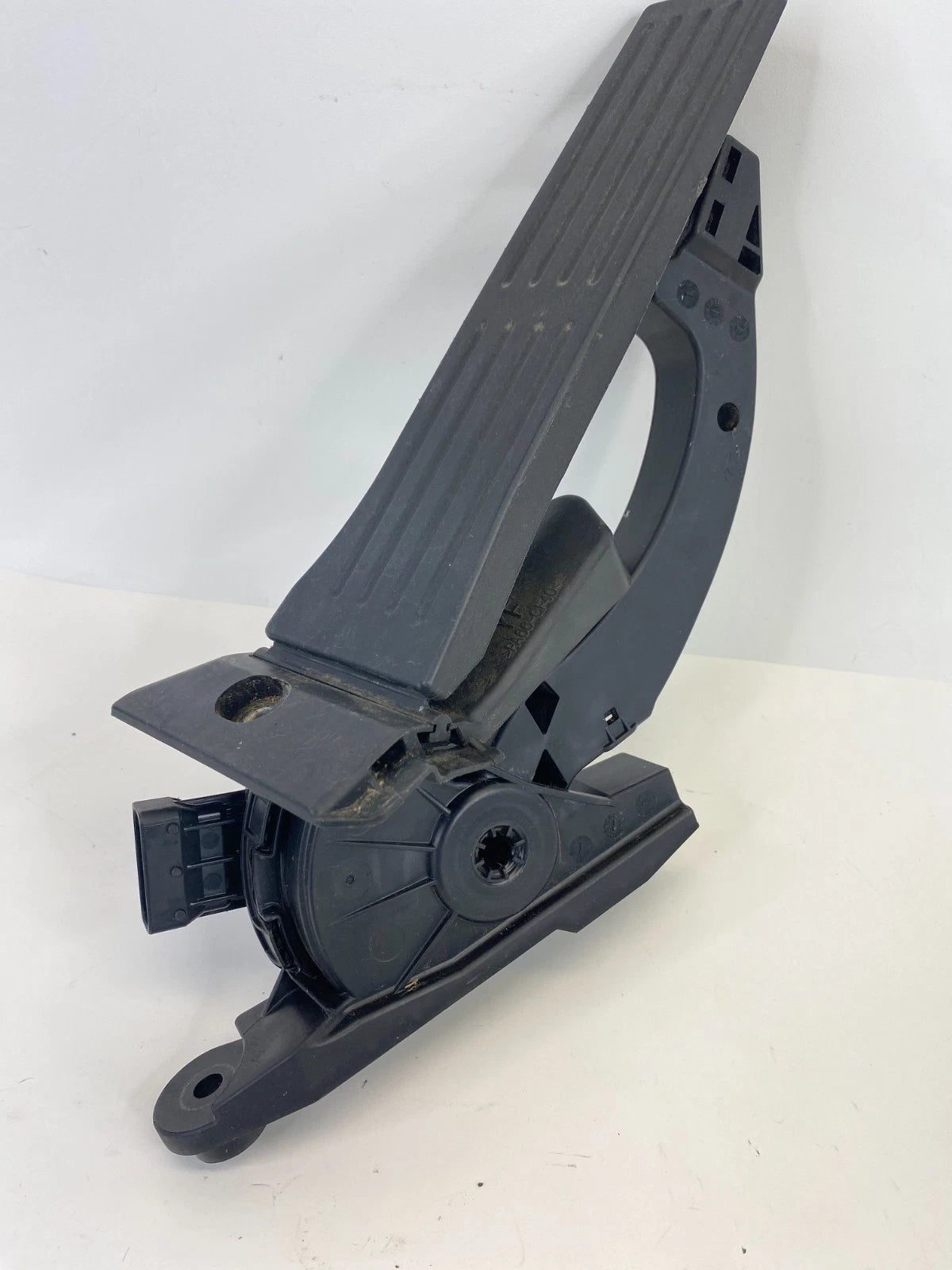 2015-2019 Hyundai Sonata 2.4L L4 DOHC 16V Gas Accelerator Pedal Sensor Assy OEM