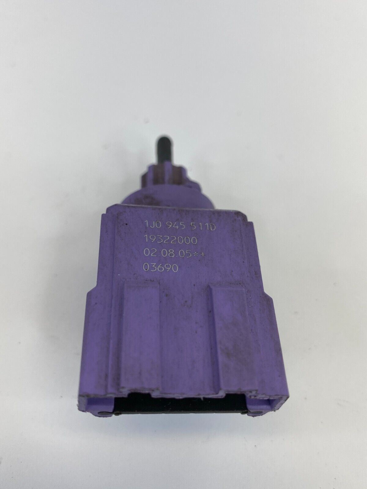 01-08 Volkswagen Jetta Brake Pedal Light Stop Lamp Sensor Switch 1J0-945-511-D