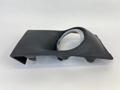 2008-2011 FORD FOCUS FRONT RIGHT SIDE FOG LIGHT LAMP COVER BEZEL 8S43-15A298 OEM