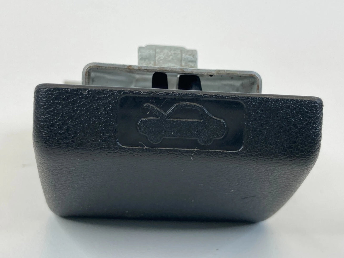 96-04 NISSAN PATHFINDER HOOD RELEASE HANDLE LEVER HOOD RELEASE HANDLE OEM