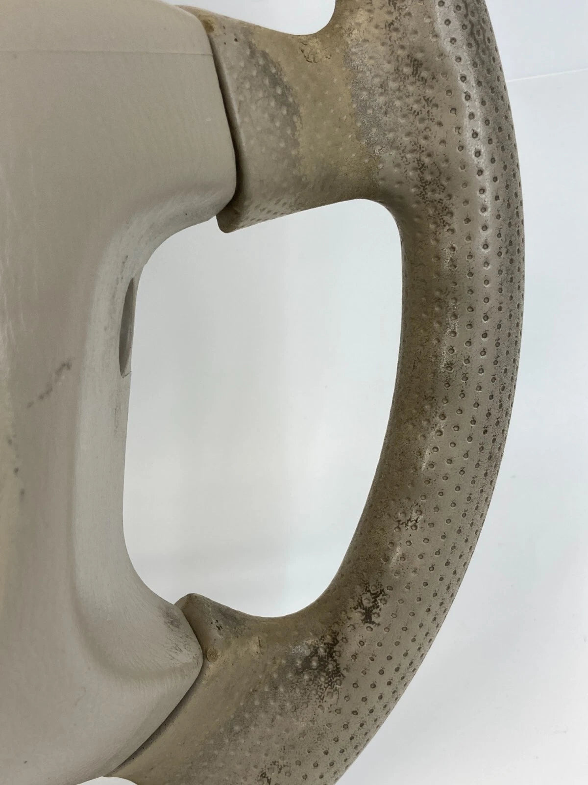 2000 2001 00 01 MAZDA MPV STEERING WHEEL W/ CRUISE CONTROL SWITCH BUTTON OEM