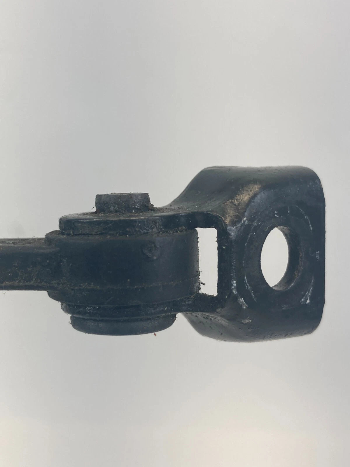 06-11 CADILLAC DTS 00-05 DEVILLE REAR RIGHT DOOR CHECK STOPPER DETENT 25658588