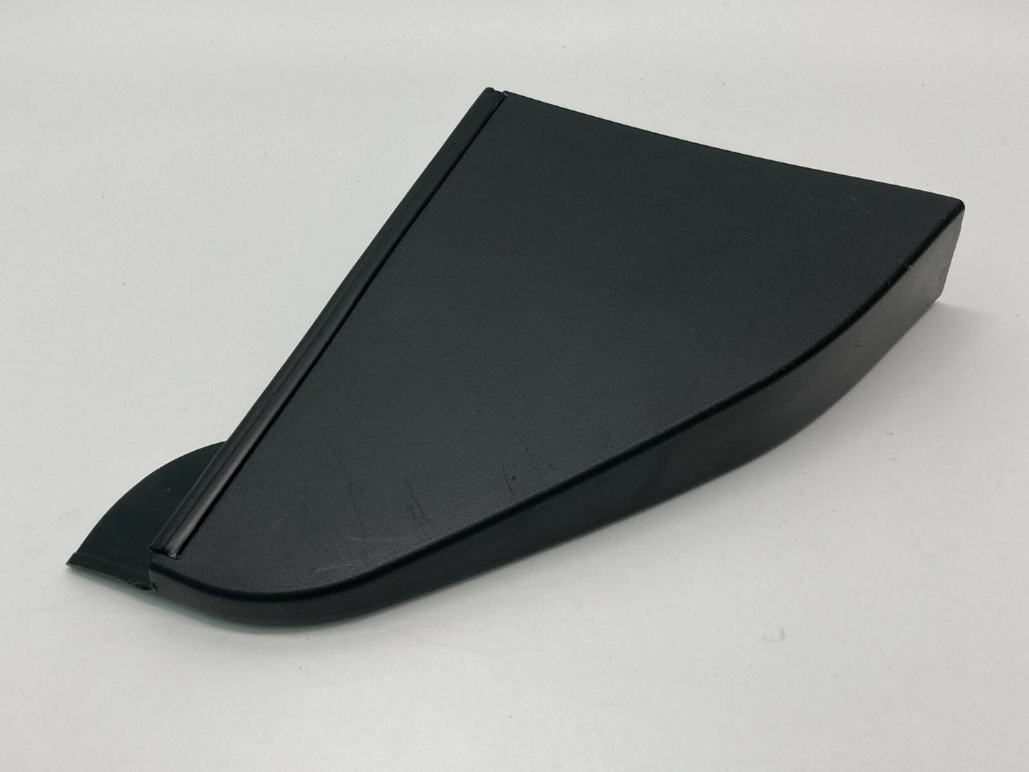 2008-2017 DODGE GRAND CARAVAN REAR LEFT SIDE MOVABLE GLASS TRIM COVER L0082697AA