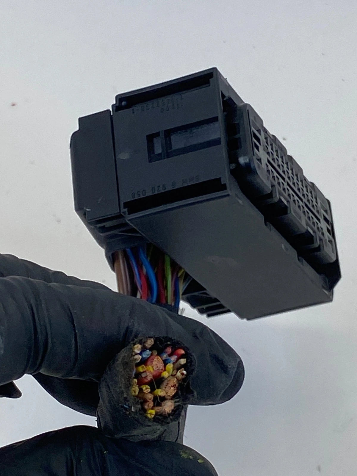 2007 2008 BMW 335XI ABS PUMP MODULE WIRE HARNESS CONNECTOR PLUG OEM 694784401