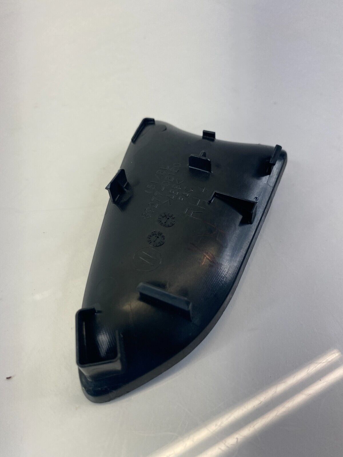 09 10 Pontiac Vibe 09-13 Matrix Front Right Inner Door Handle Bezel Cap Cover