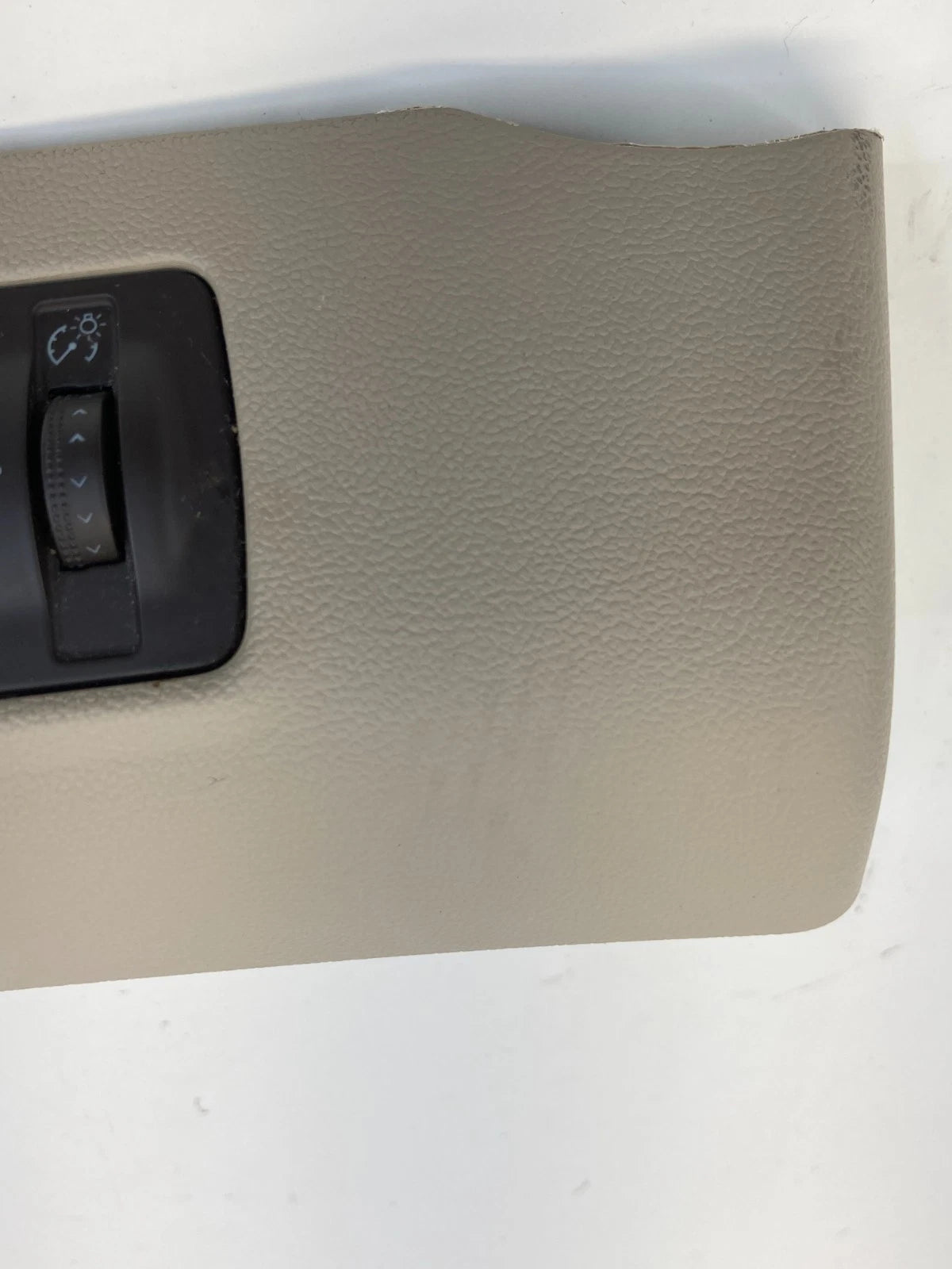 2011-2017 BUICK REGAL HEADLIGHT FOG LIGHT SWITCH WITH BEZEL OEM 13241913