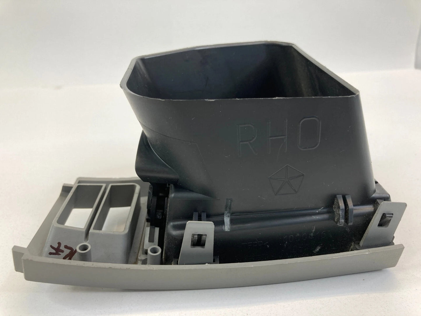 2007 2008 CHRYSLER SEBRING FRONT RIGHT AC AIR VENT OUTLET 1AM68TRMAC OEM