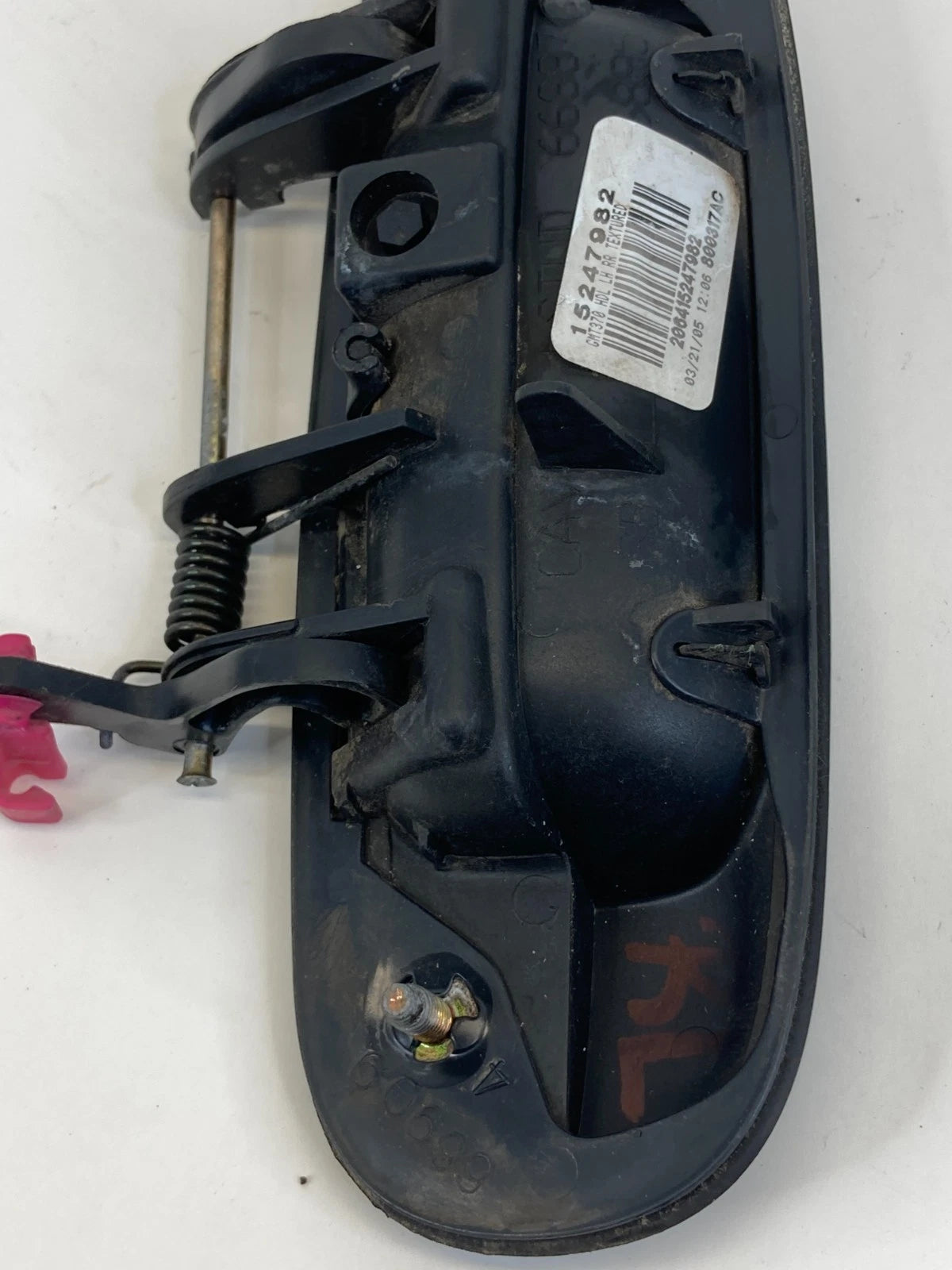 2002-2009 CHEVROLET TRAILBLAZER REAR LEFT EXTERIOR DOOR HANDLE UNIT OEM 15247982