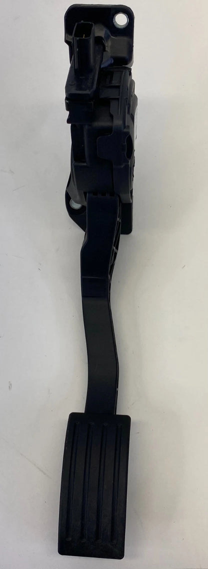 2013-2016 FORD ESCAPE GAS ACCELERATOR PEDAL WITH SENSOR ASSY CV61-9F836-GB OEM
