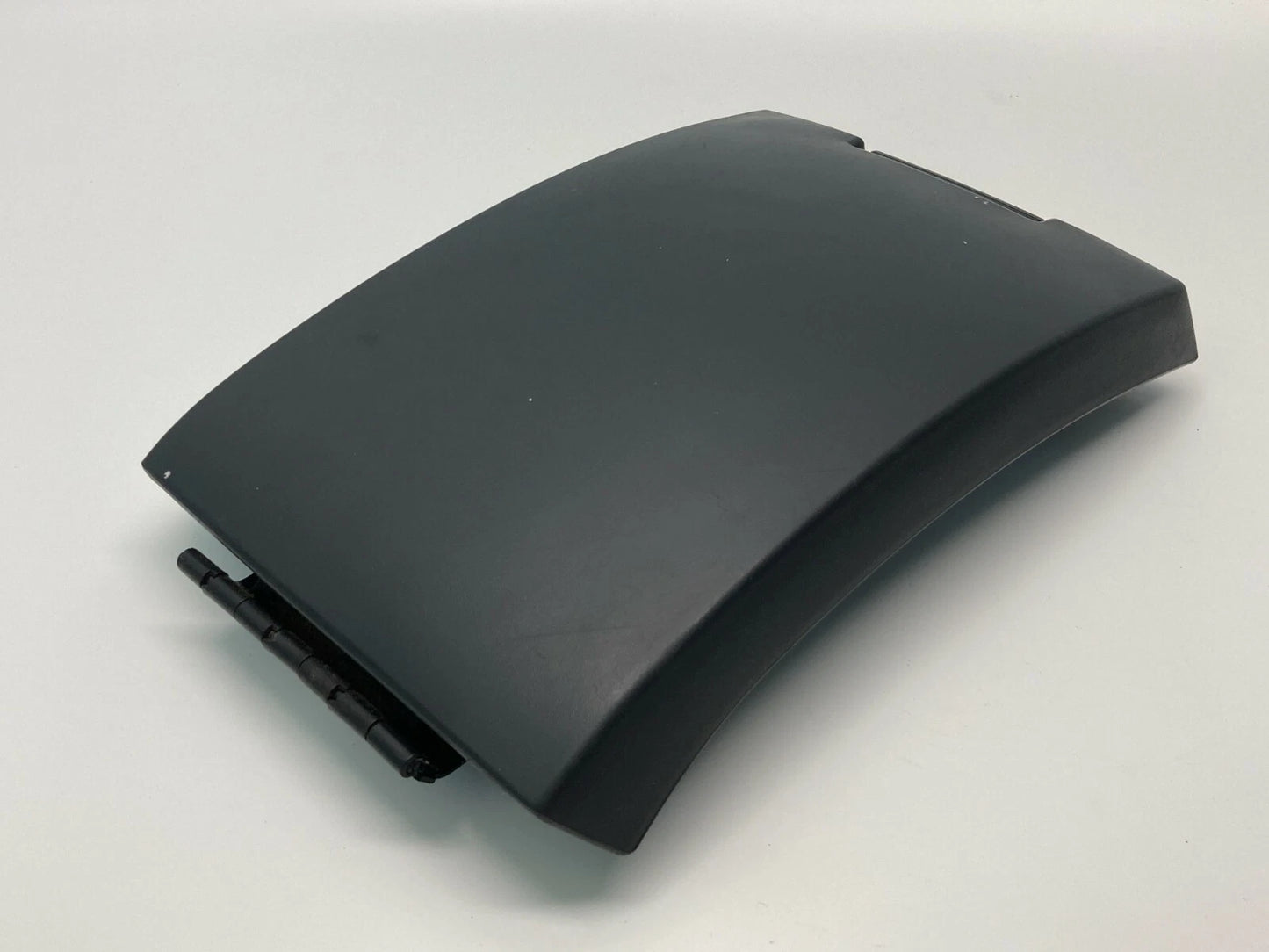 2004-2006 CHRYSLER PACIFICA CENTER CONSOLE ARM REST LID TOP COVER OEM