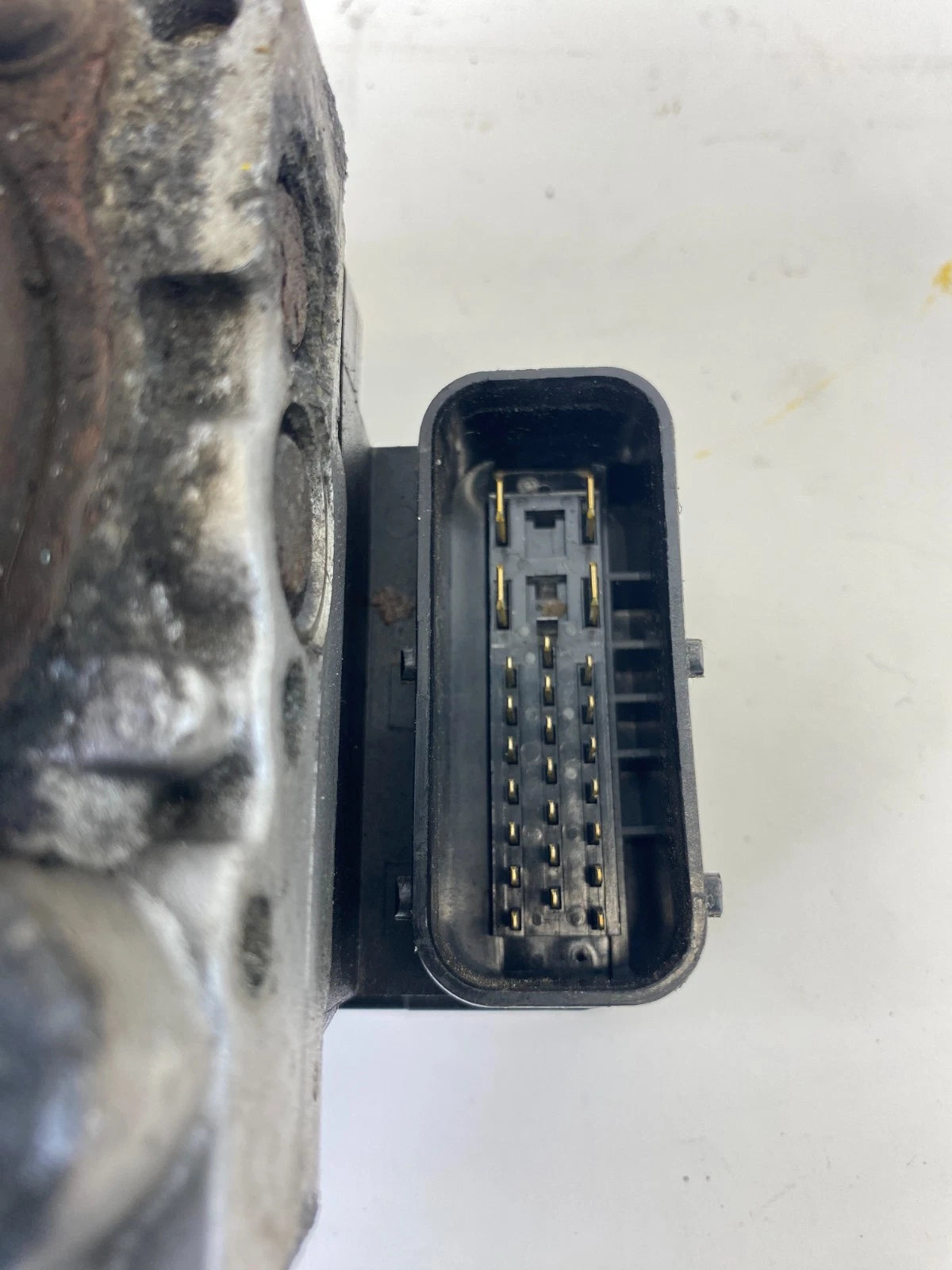2007-2008 HONDA FIT ABS PUMP CONTROL MODULE ANTI-LOCK BRAKE ACTUATOR OEM