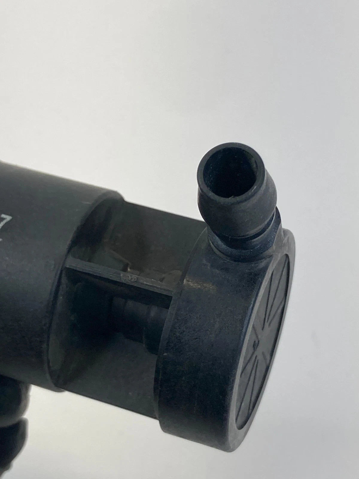 2007-2011 LEXUS GS350 WINDSHIELD WASHER HEADLAMP WASHER PUMP 36705-78207 OEM