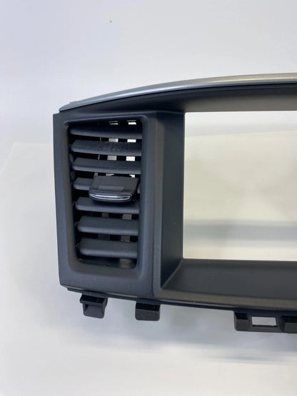 2013 INFINITI JX35 14-15 QX60 CENTER DASH RADIO BEZEL AIR VENT TRIM PANEL OEM