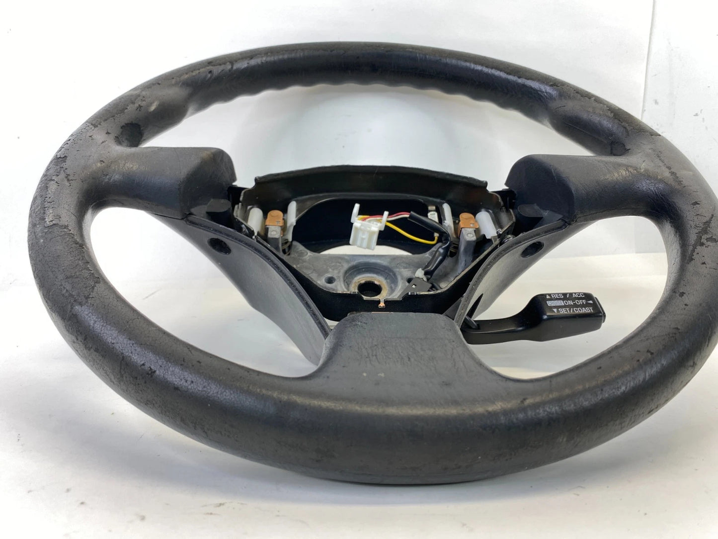 2001-2003 TOYOTA RAV4 LEFT SIDE STEERING WHEEL W/ CRUISE CONTROL SWITCH OEM