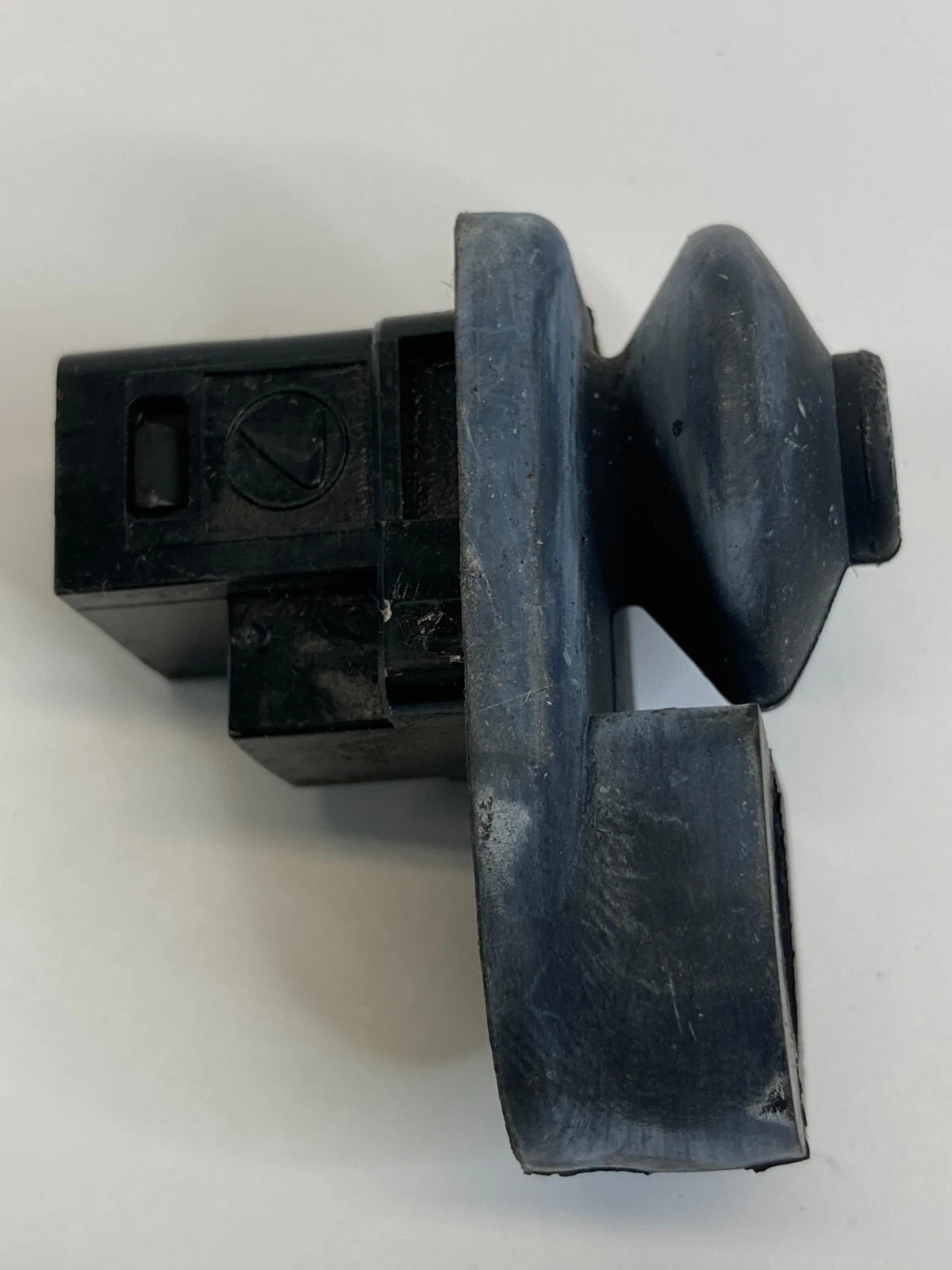 2003-2013 SUBARU FORESTER FRONT RIGHT SIDE DOOR AJAR JAMB BUTTON SWITCH OEM