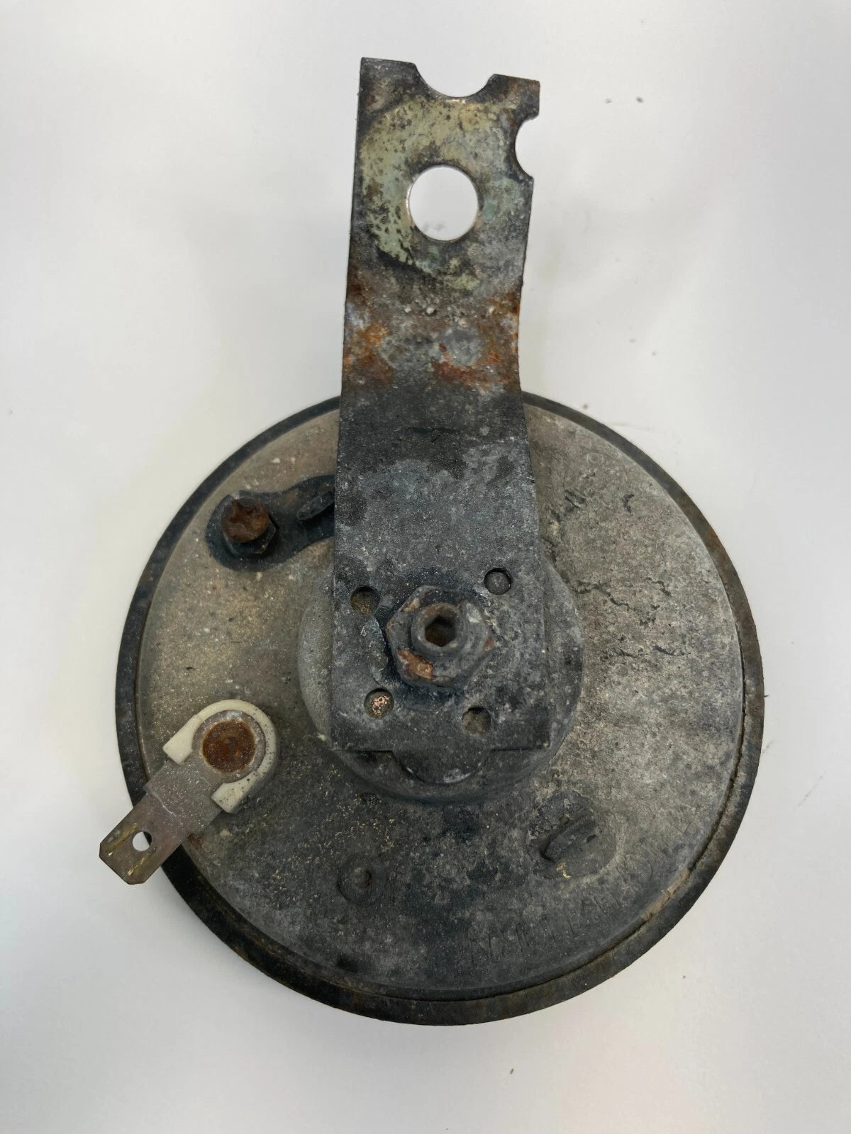 2000-2004 MITSUBISHI MONTERO SPORT HORN ALARM NOTE TONE SIREN OEM