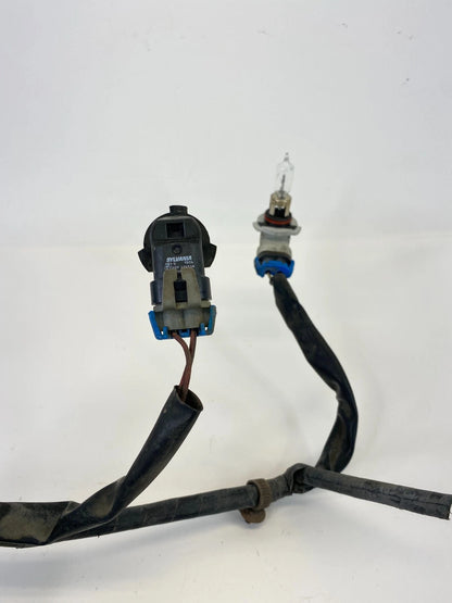 2003 2004 TOYOTA COROLLA FRONT LEFT DRIVER HEADLIGHT HEADLAMP WIRE SOCKET OEM
