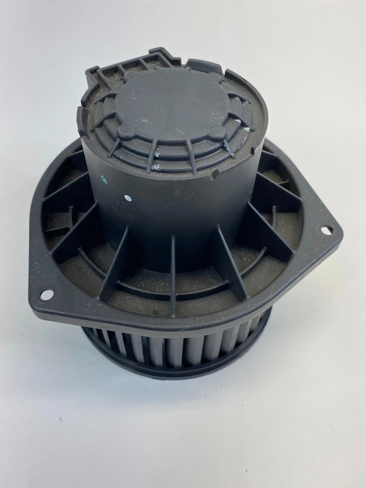 2005-2007 BUICK TERRAZA A/C HEATER FAN BLOWER MOTOR ASSEMBLY CHB431D005 OEM