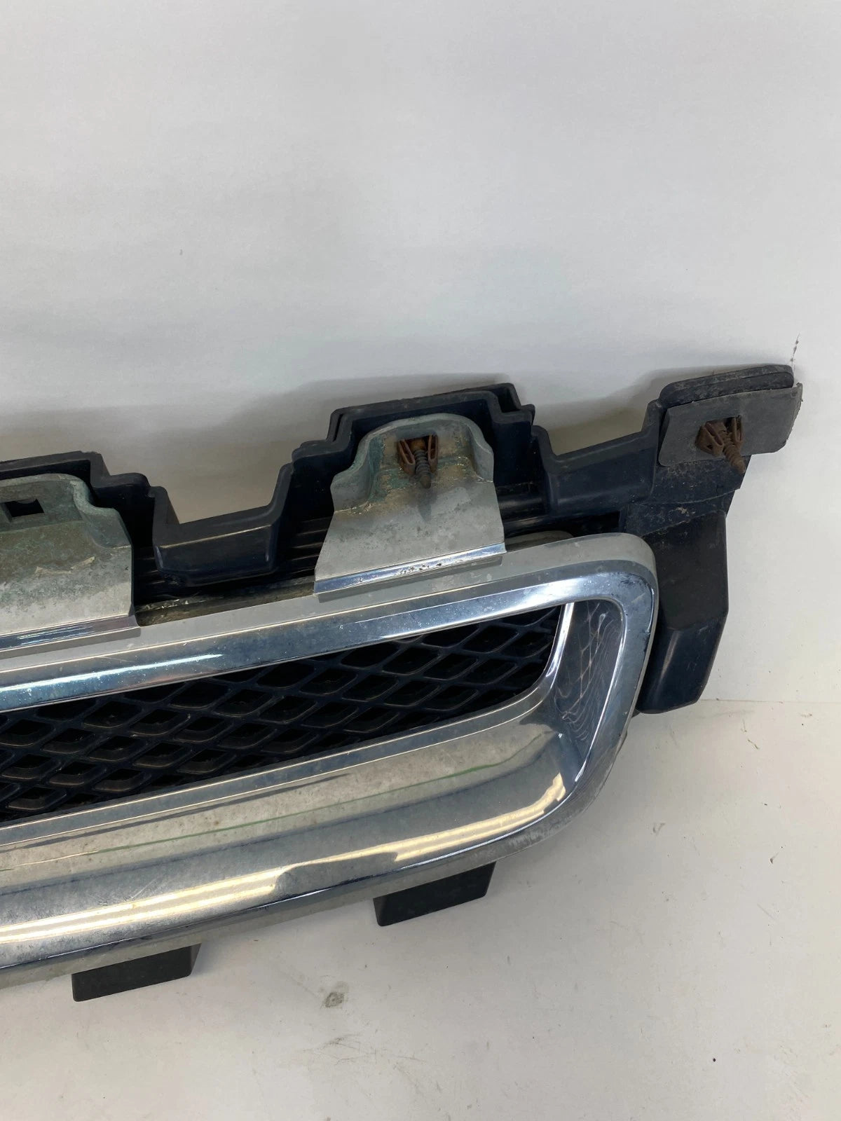 2008-2012 CHEVROLET MALIBU FRONT BUMPER UPPER GRILL GRILLE CHROME 15823700 OEM