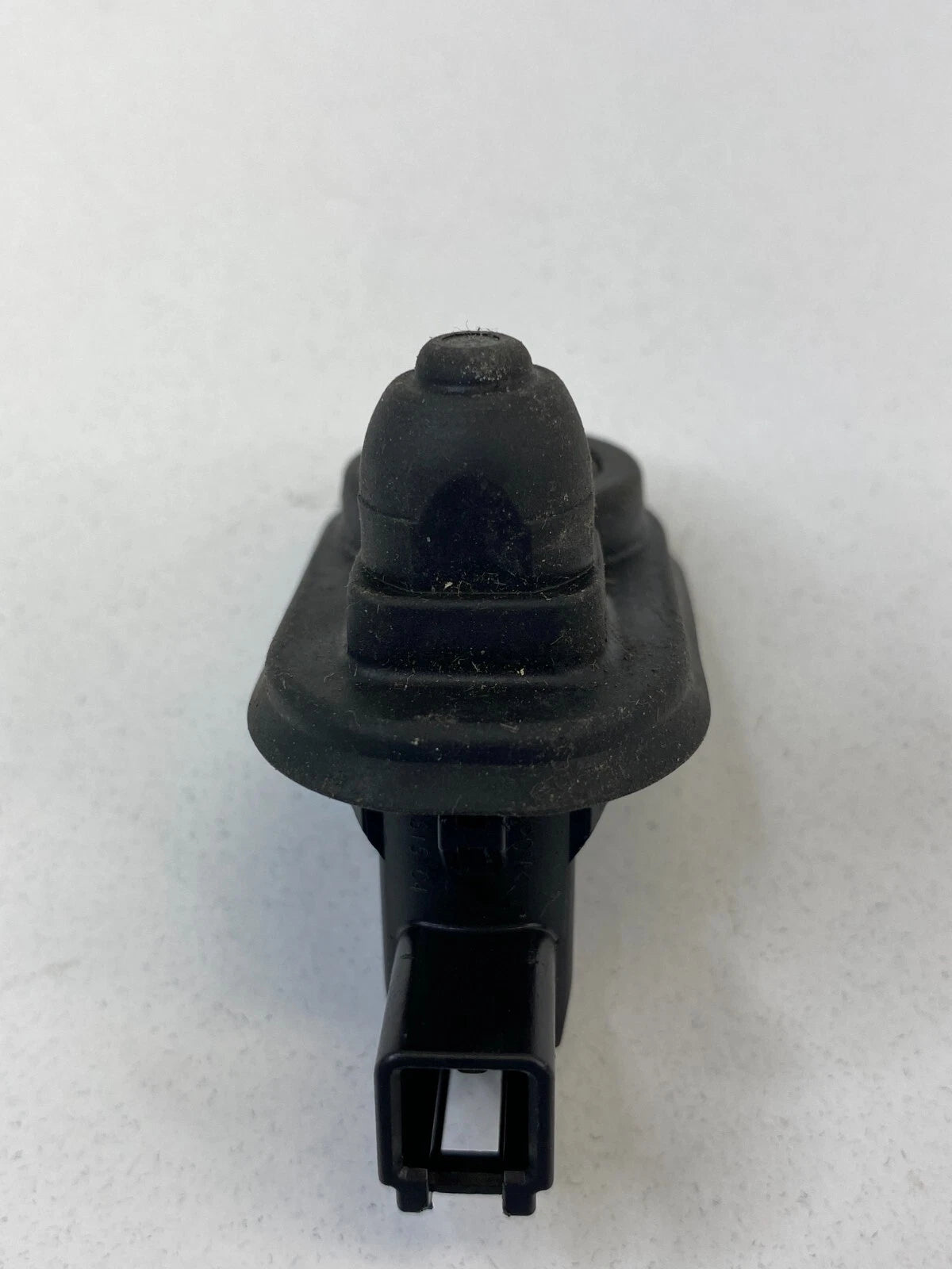 2001-2013 HONDA CIVIC FRONT RIGHT SIDE DOOR COURTESY LIGHT JAMB SENSOR SWITCH