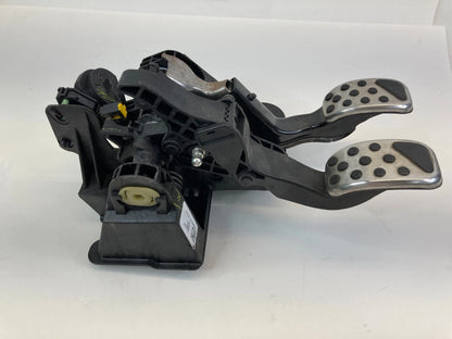 12-19 FIAT 500 1.4L MANUAL BRAKE STOP & CLUTCH FOOT PEDAL ASSEMBLY P68324962AB