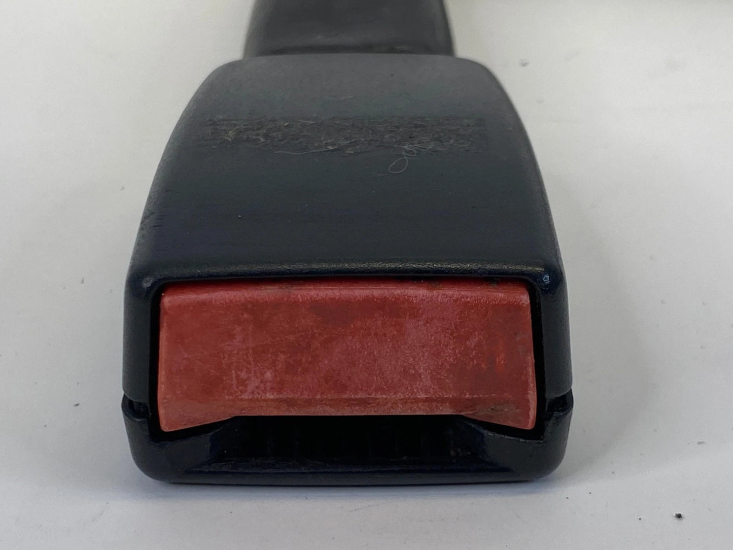2007 2008 BMW 335XI SEAT BELT BUCKLE FRONT RIGHT PASSENGER OEM FACTORY 33037877F