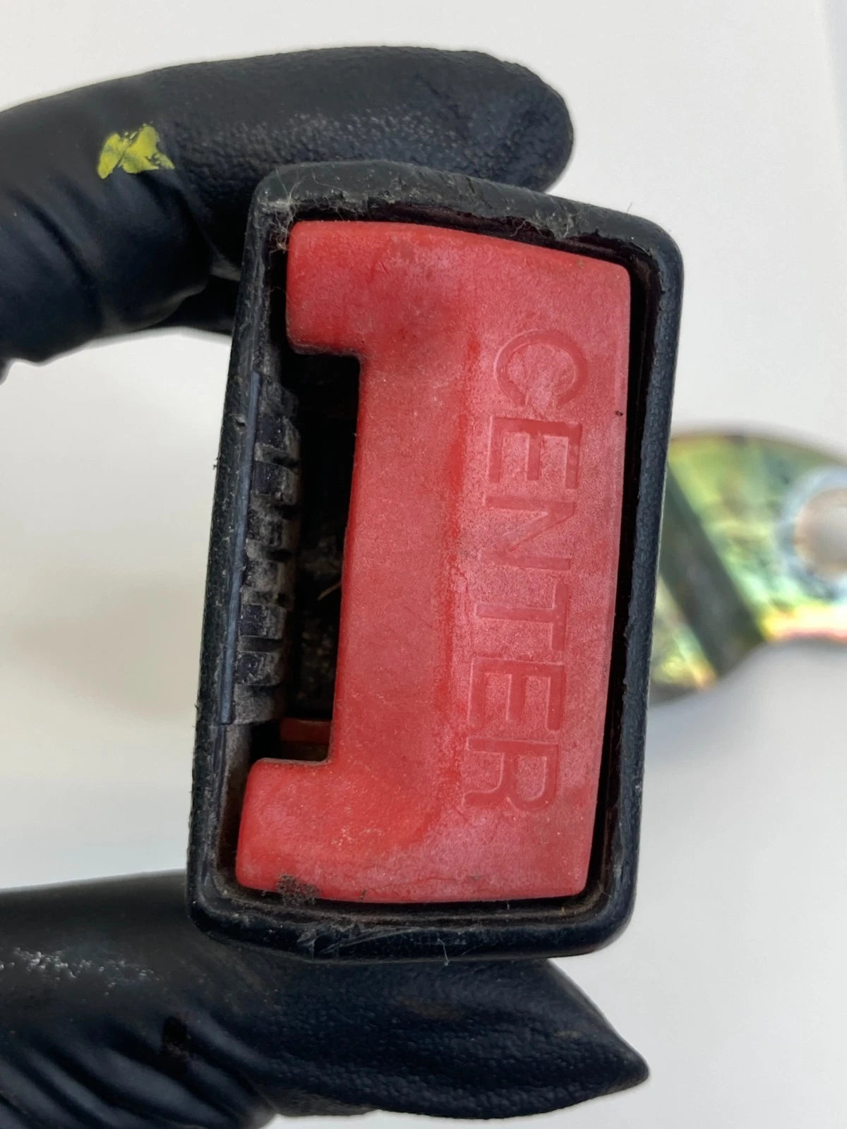 2004 2005 2006 2007 2008 FORD F-150 FRONT LEFT CENTER SEAT BELT BUCKLE END OEM