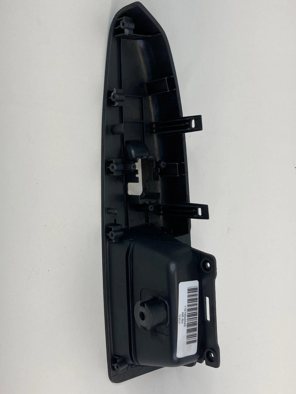 10-13 KIA SOUL REAR RIGHT SIDE DOOR WINDOW SWITCH BEZEL TRIM COVER 83360-2K000