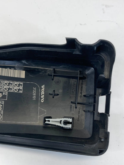 2012 Volvo S60 T5 2011 Volvo S80 Engine Fuse Relay Box Cover Lid 31328191 OEM