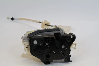 2011-2017 VOLKSWAGEN TOUAREG FRONT LEFT DRIVER DOOR LOCK LATCH RELEASE OEM
