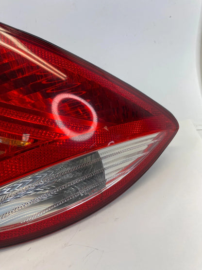 07-14 Mercedes-Benz CL55 CL600 CL65 Rear Right Tail Light Tail Lamp 216-820-1064