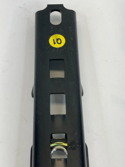 06 07 MERCEDES-BENZ ML500 FRONT LEFT SIDE SEAT BELT HEIGHT ADJUSTER A2118600688