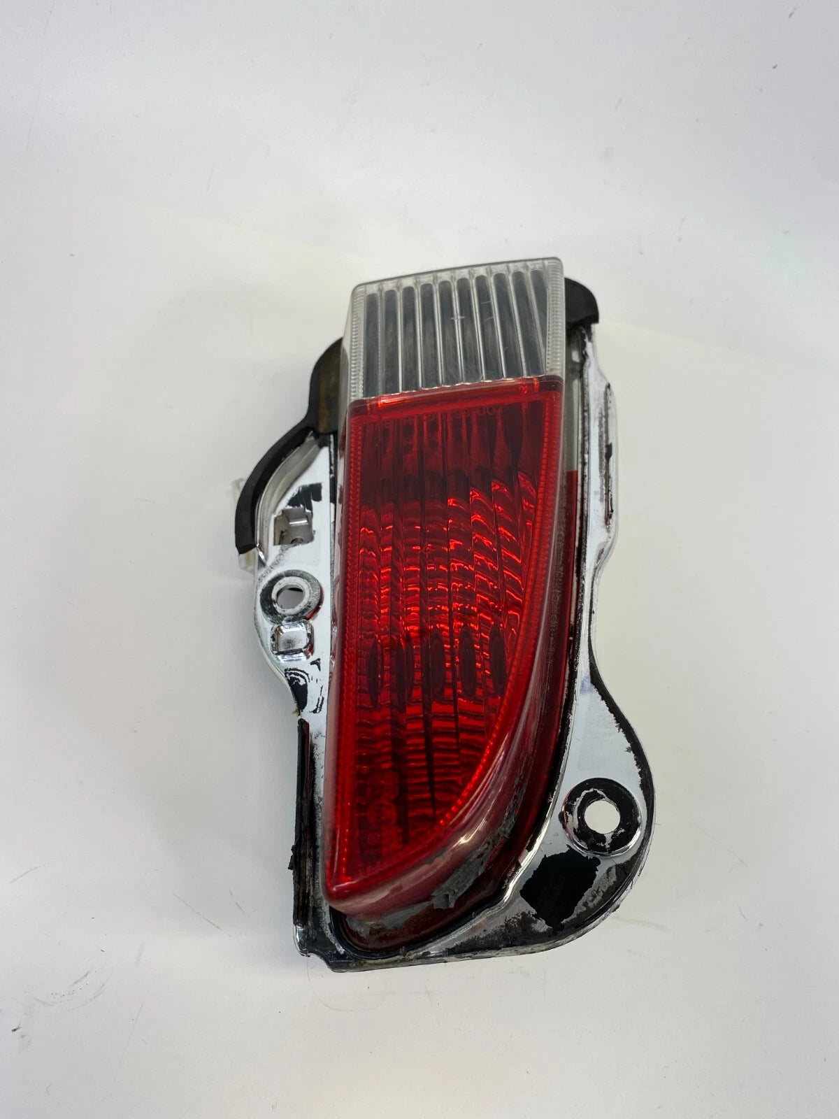 2001-2006 HYUNDAI ELANTRA HATCHBACK RIGHT SIDE REVERSE BACKUP LIGHT BACK UP LAMP