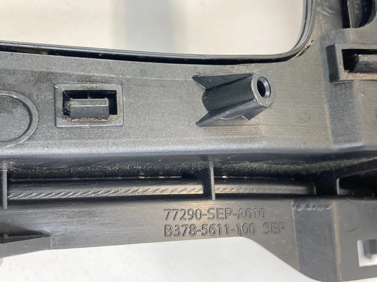 2004-2008 ACURA TL CENTER CONSOLE SHIFTER BEZEL TRIM PANEL 77290-SEP-A010 OEM