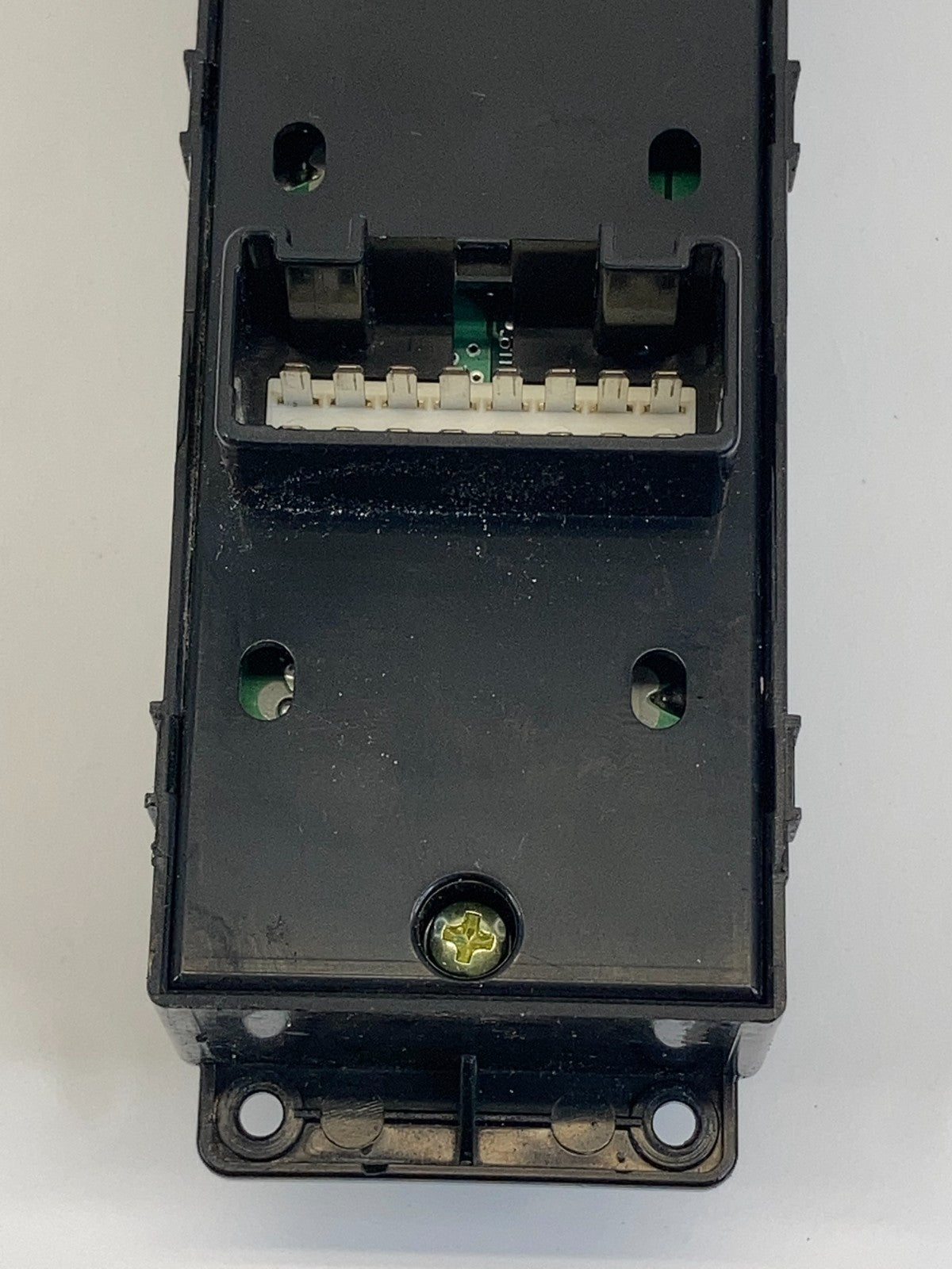 2013-2017 Hyundai Accent Driver Door Master Power Window Switch 93570-1R111 OEM