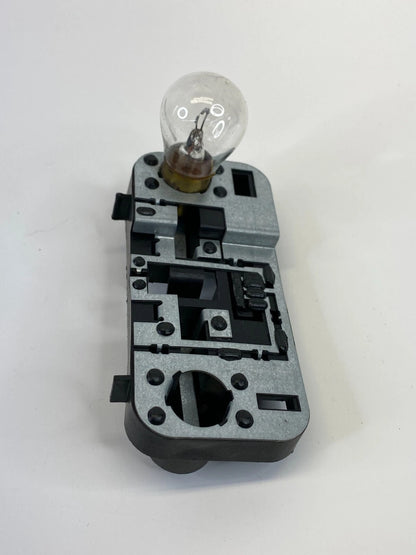 2003-2007 SAAB 9-3 REAR SEDAN INNER TAILLIGHT LAMP BULB HOLDER WIRING SOCKET OEM