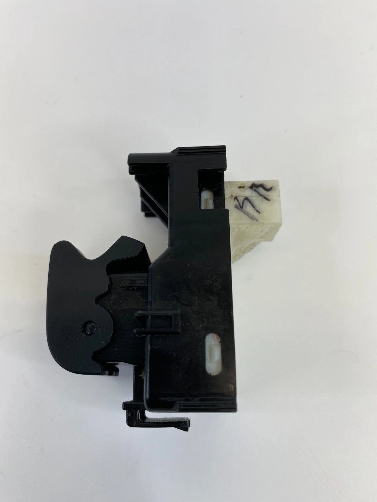 2010-2015 TOYOTA PRIUS REAR RIGHT PASSENGER SIDE DOOR WINDOW CONTROL SWITCH OEM