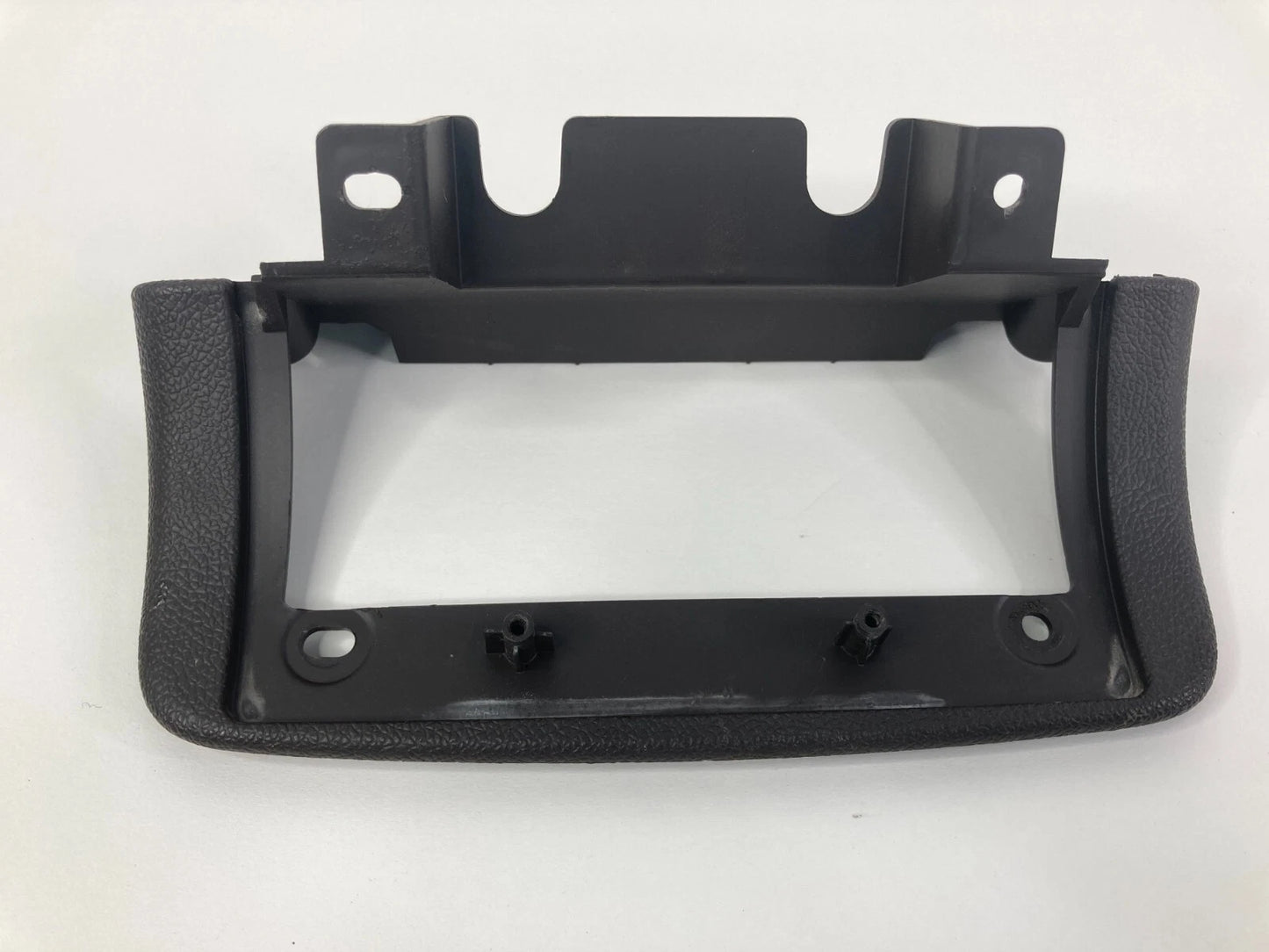 2009-2012 BUICK ENCLAVE REAR CENTER CONSOLE CLIMATE SWITCH BEZEL TRIM 25814797