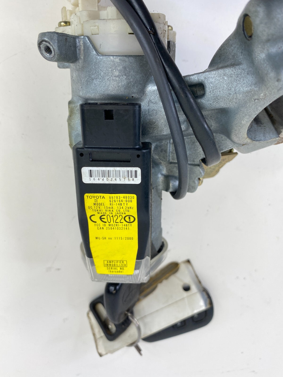 2001-2003 Toyota Highlander Ignition Switch Lock Cylinder & Key 89783-48030 OEM