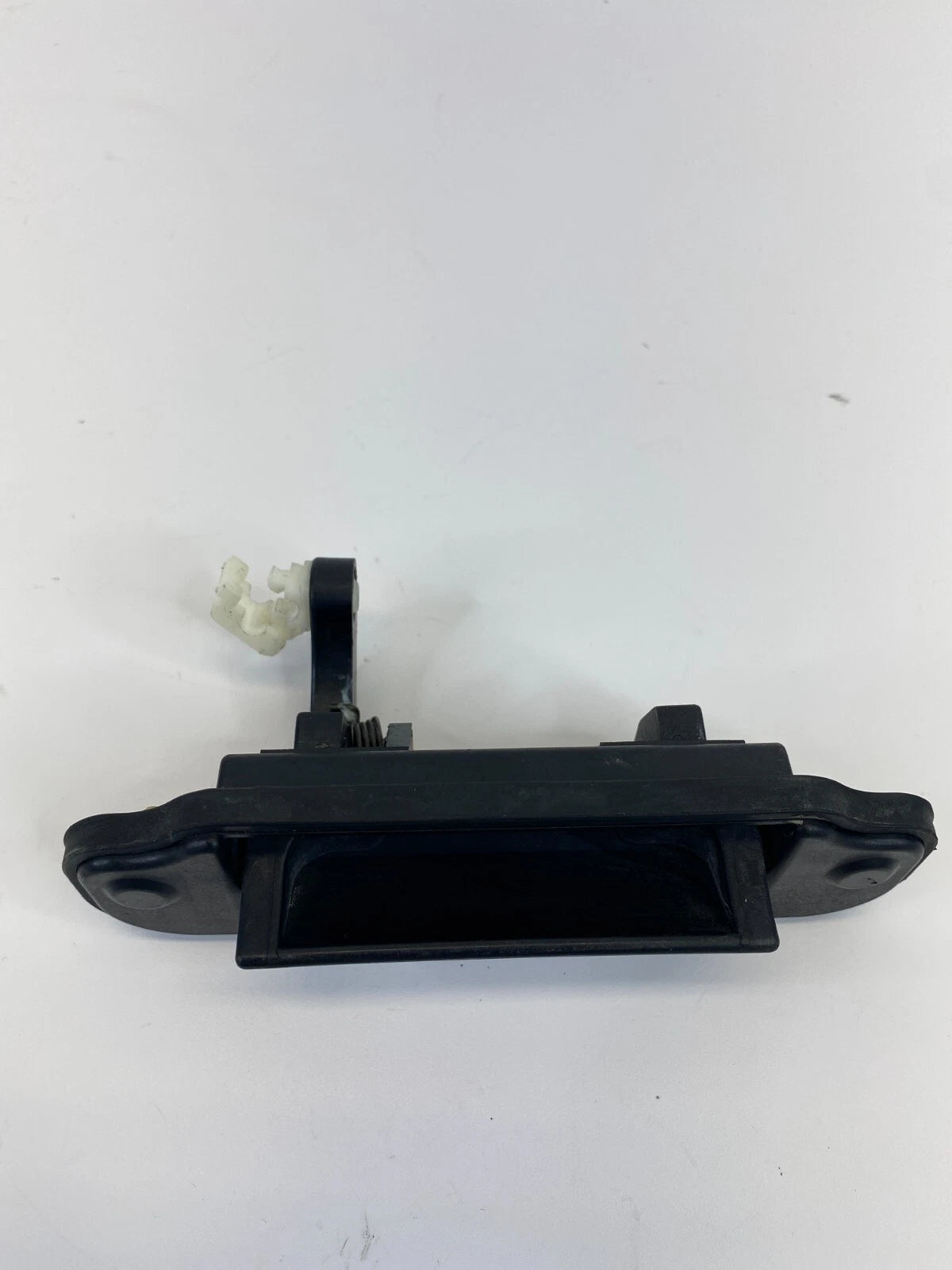 2000-2006 MAZDA MPV REAR BACK EXTERIOR LIFT GATE OPENER HANDLE ASSEMBLY OEM