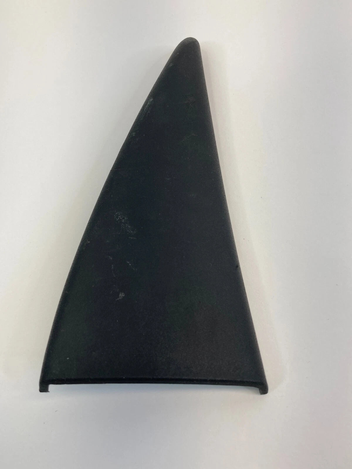 08-11 FORD FOCUS REAR LEFT SIDE INNER CORNER COVER TRIM MOLDING 8S4354254K06