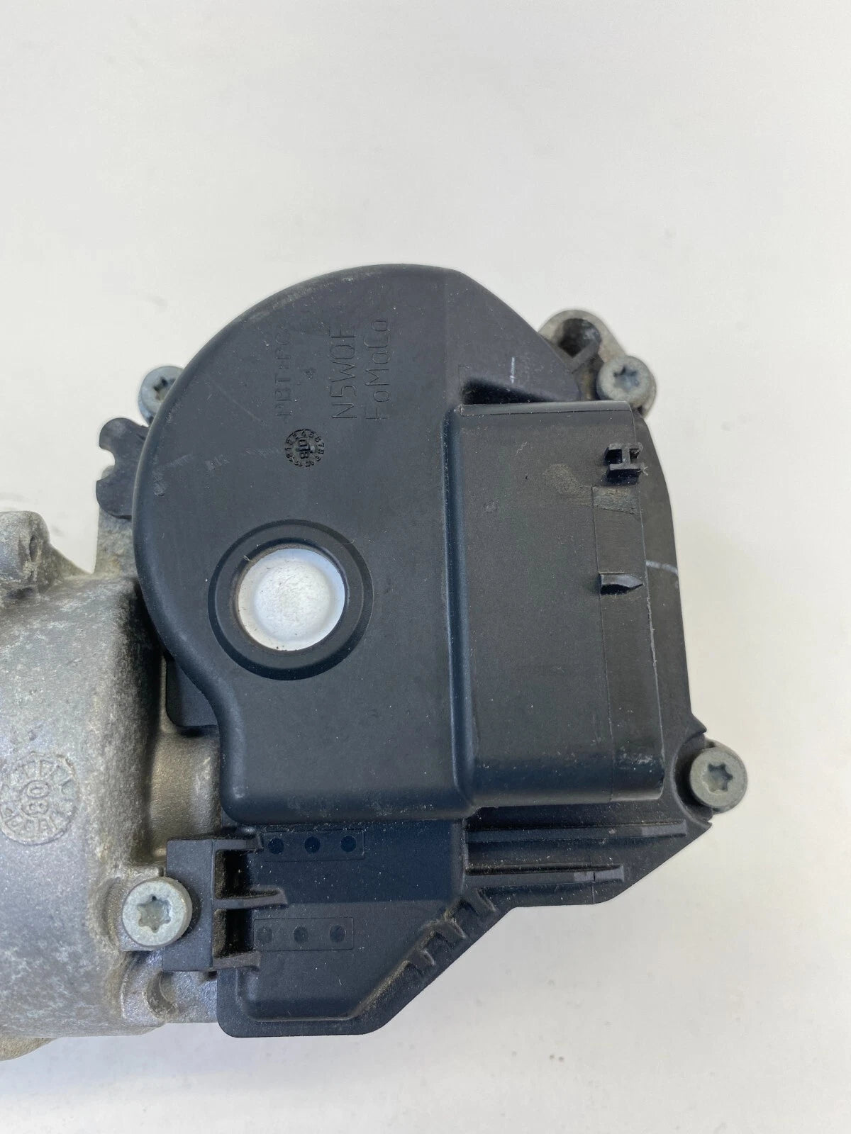 2009 2010 2011 2012 2013 FORD FLEX FRONT WINDSHIELD WIPER MOTOR ASSEMBLY OEM