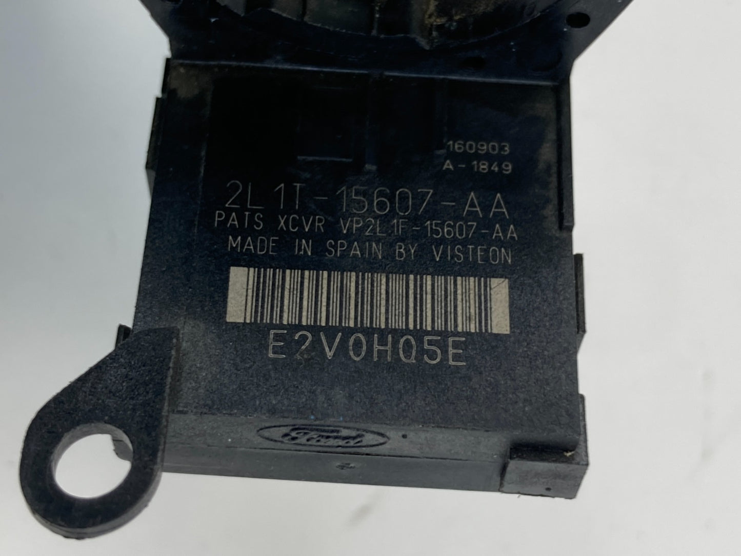 2003-2006 Lincoln Navigator 5.4L V8 A/T Ignition Switch Lock Cylinder W/ Key OEM