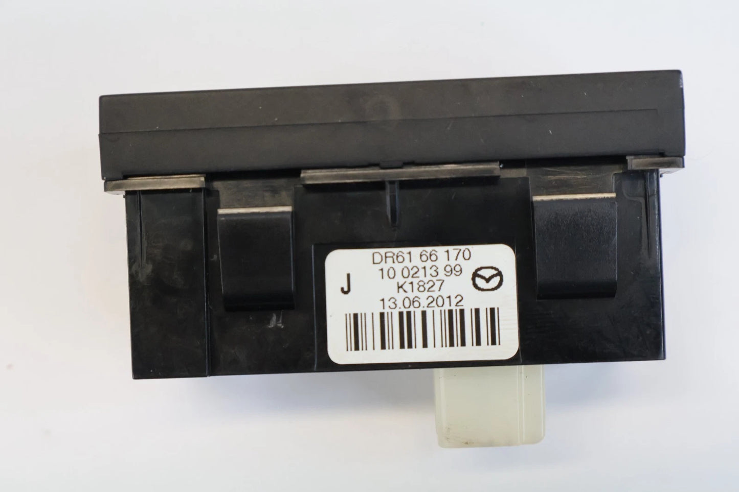 2011-2014 MAZDA 2 TRACTION SWITCH BUTTON W/ BLANK FILLER COVER SWITCHES OEM