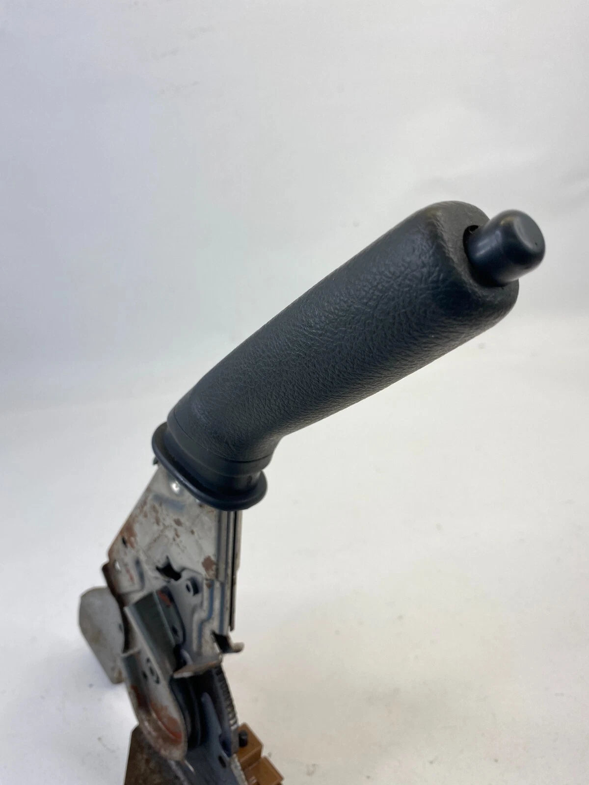 2009-2013 TOYOTA MATRIX FWD CENTER CONSOLE EMERGENCY PARKING BRAKE HANDLE