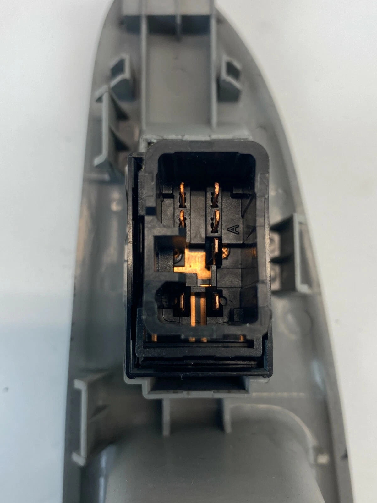 06-08 KIA OPTIMA REAR LEFT SIDE DOOR POWER WINDOW CONTROL SWITCH 93580-2G000 OEM