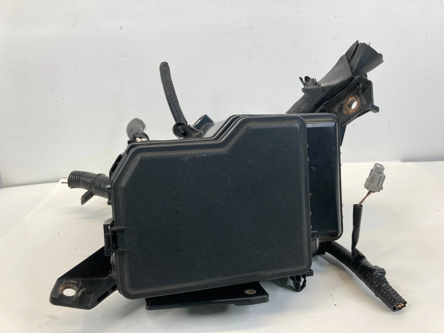 2008-2010 TOYOTA HIGHLANDER 3.5L V6 A/T ENGINE FUSE RELAY BOX COMPARTMENT OEM