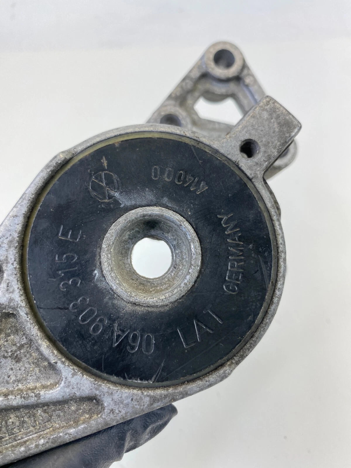 1998-2005 VW BEETLE FRONT ENGINE BELT TENSIONER PULLEY OEM FACTORY 06A-903-315-E