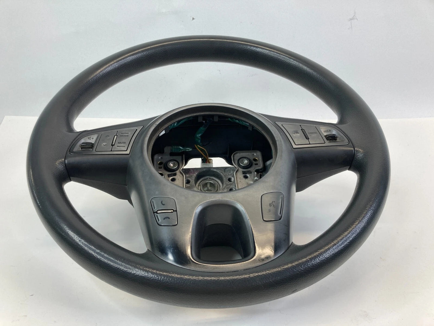 2010-2013 KIA SOUL LEFT SIDE STEERING WHEEL W/ AUDIO & CRUISE CONTROL SWITCH
