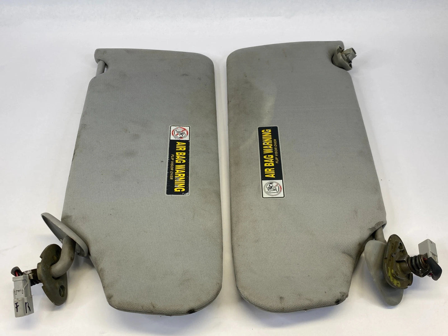 2003-2007 HONDA ACCORD DRIVER & PASSENGER LEFT & RIGHT SUN VISOR SUNVISOR SET